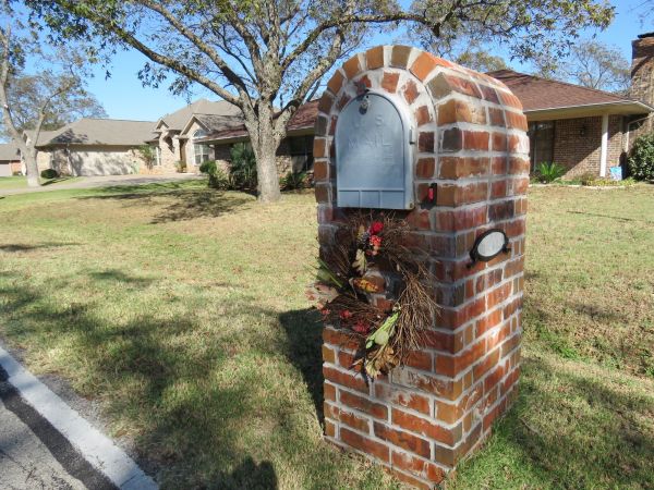 Brick Mailbox Replacement in Arlington Heights